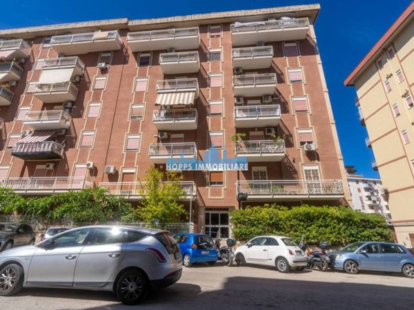 appartamento in vendita a Palermo in zona Oreto