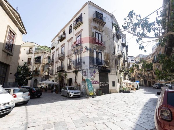appartamento in vendita a Palermo in zona Centro storico