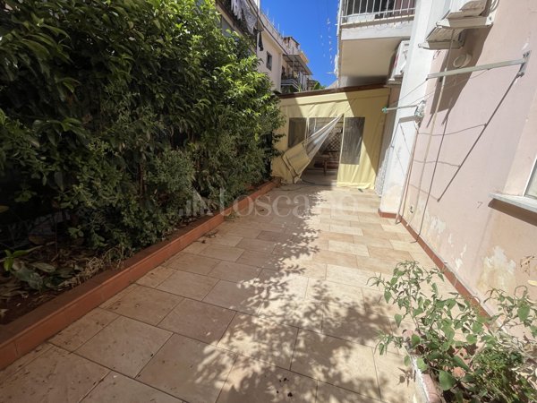 appartamento in vendita a Palermo in zona Partanna