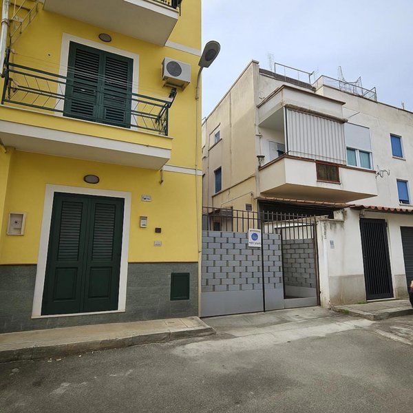 locale di sgombero in vendita a Palermo in zona Partanna