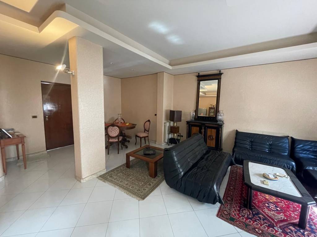 appartamento in vendita a Palermo in zona Politeama