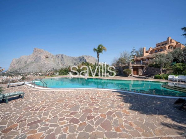 casa indipendente in vendita a Palermo in zona Sferracavallo