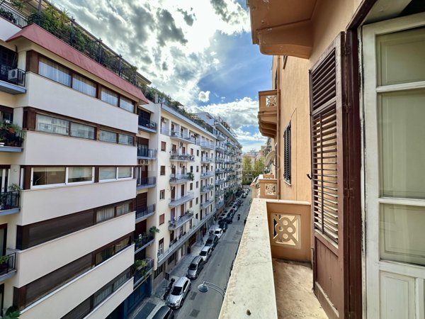 appartamento in vendita a Palermo in zona Libertà