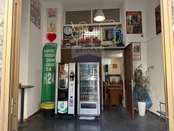 locale commerciale in vendita a Palermo
