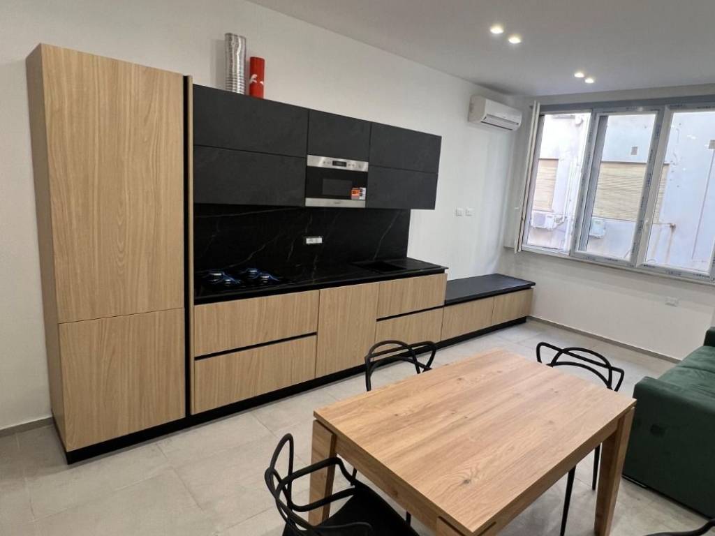 appartamento in vendita a Palermo in zona Libertà