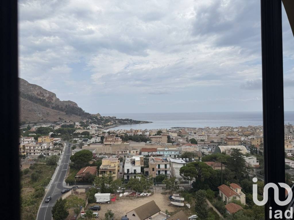 appartamento in vendita a Palermo in zona Sferracavallo