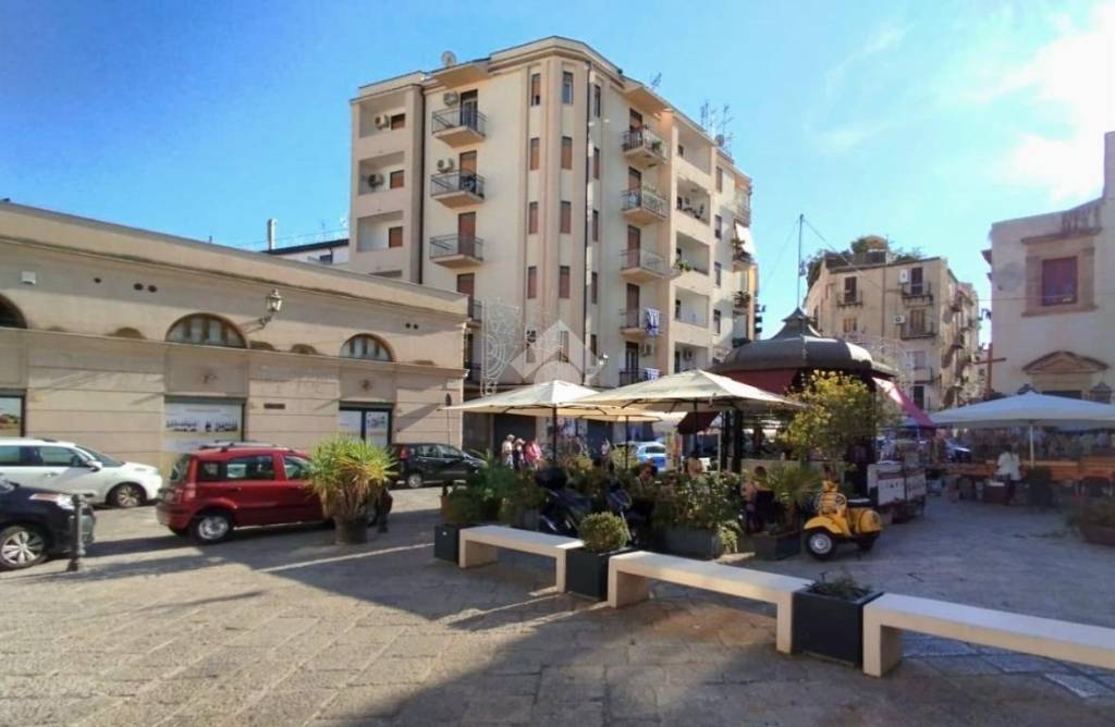 appartamento in vendita a Palermo in zona Centro storico