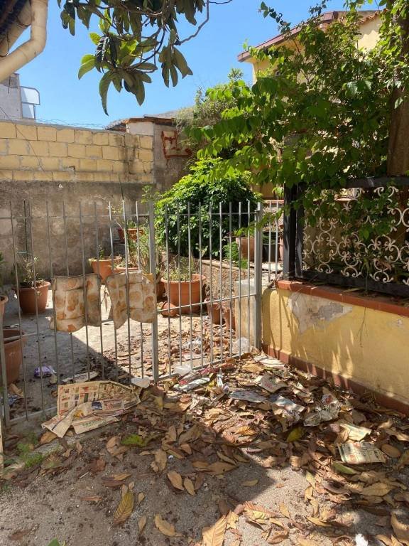 appartamento in vendita a Palermo in zona Tommaso Natale