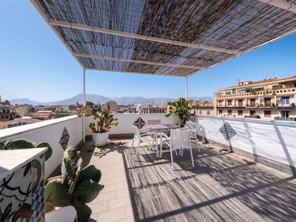 appartamento in vendita a Palermo in zona Politeama