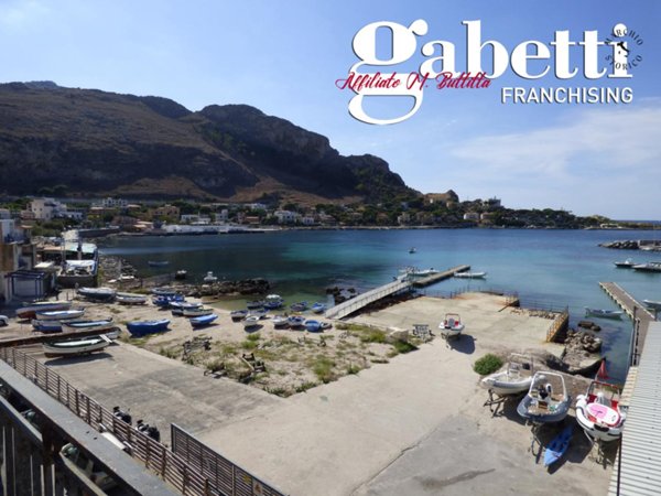 appartamento in vendita a Palermo in zona Sferracavallo