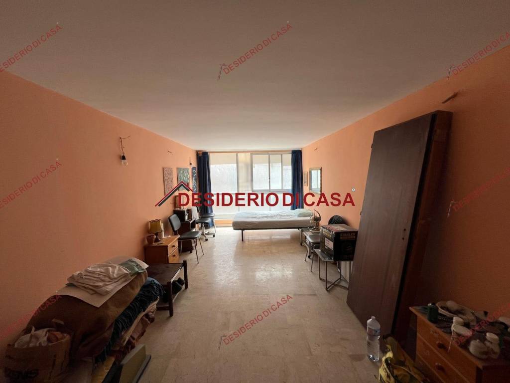 appartamento in vendita a Palermo in zona Zisa
