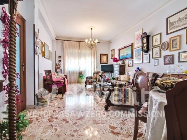 appartamento in vendita a Palermo in zona San Lorenzo