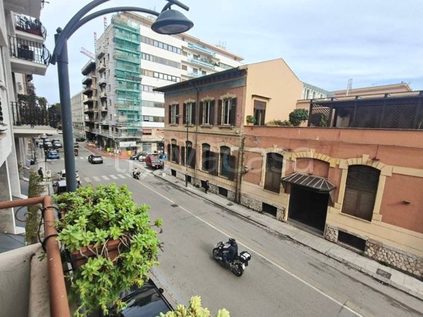 appartamento in vendita a Palermo in zona Politeama