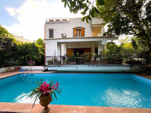 casa indipendente in vendita a Palermo in zona Partanna
