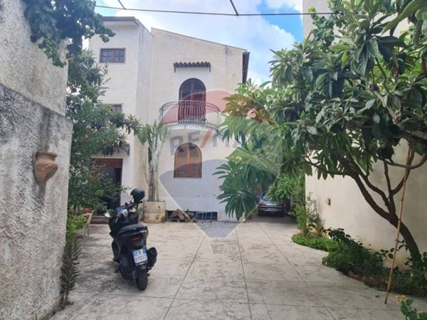 appartamento in vendita a Palermo in zona Calatafimi / Cuba