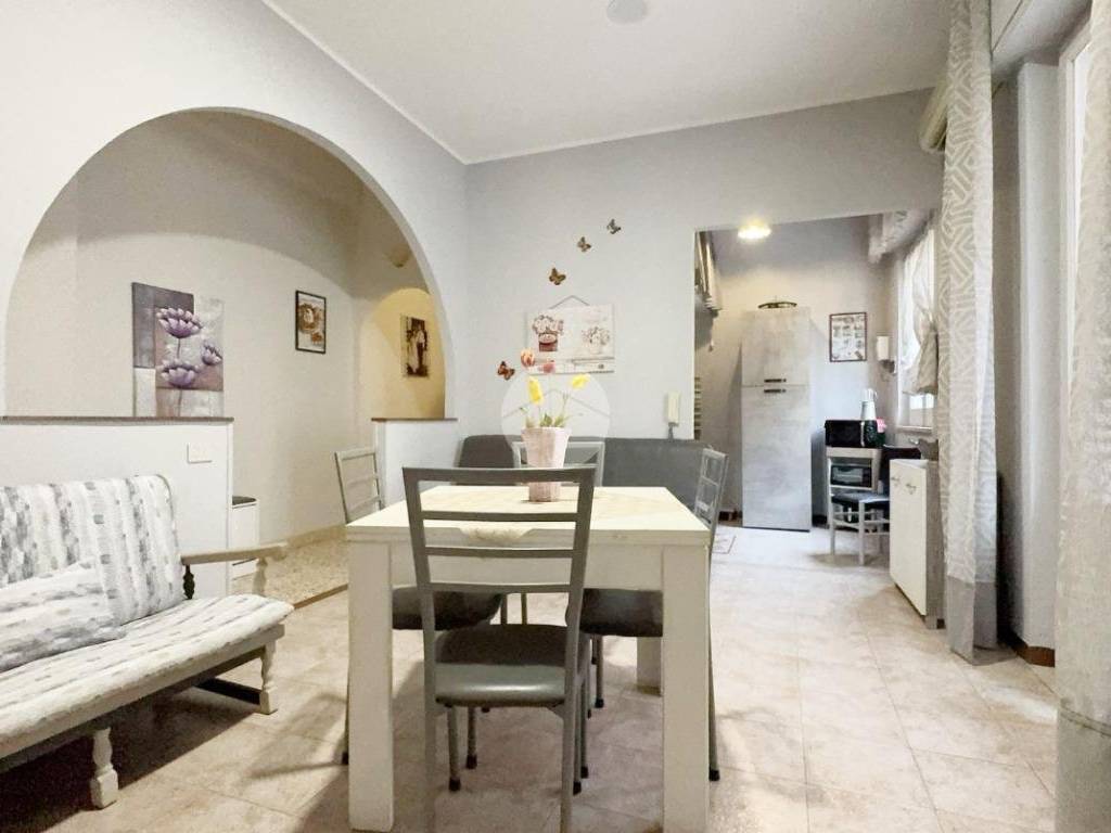 appartamento in vendita a Palermo in zona Montegrappa / Santa Rosalia