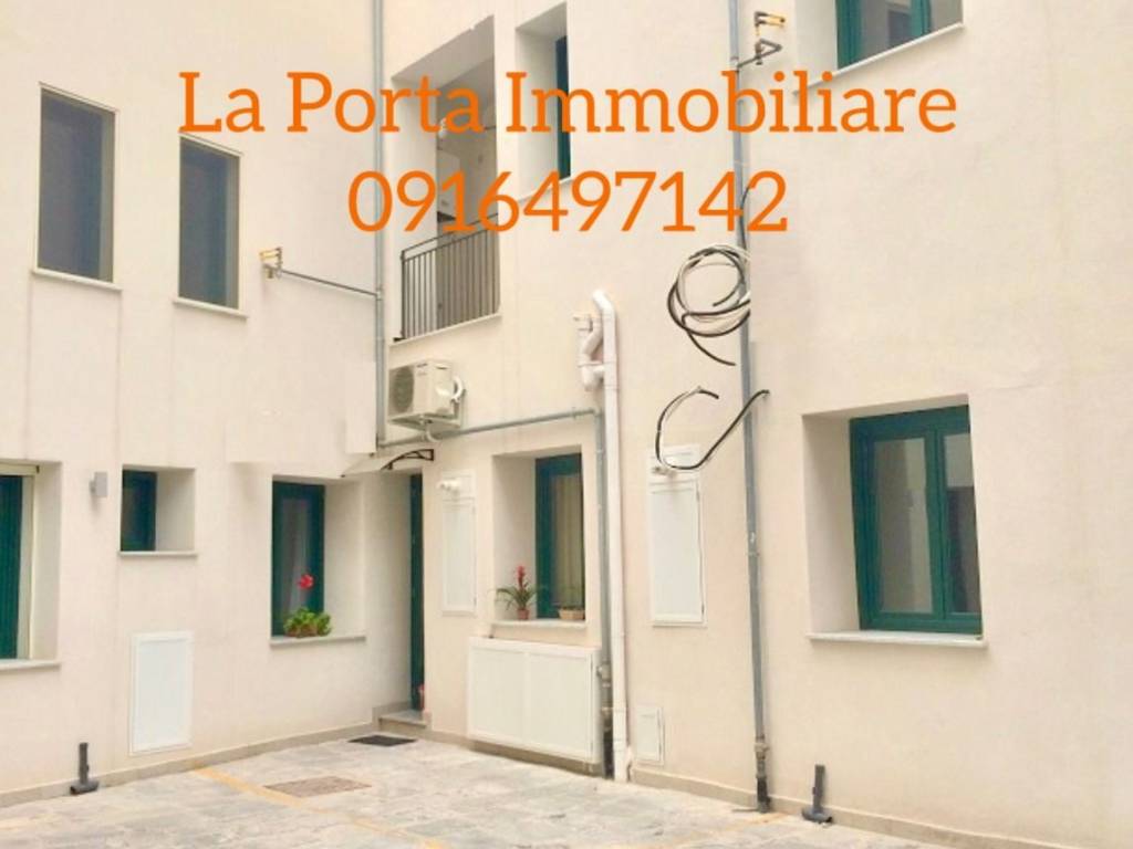 appartamento in vendita a Palermo in zona Montegrappa / Santa Rosalia