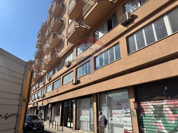 ufficio in vendita a Palermo in zona Malaspina/Palagonia