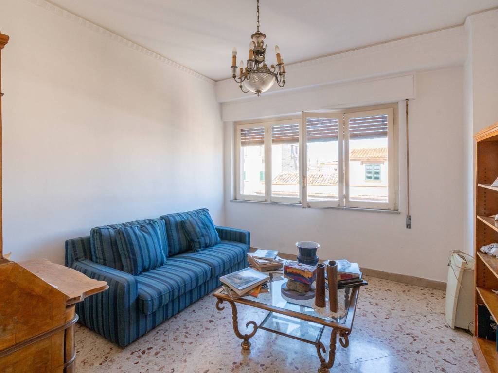 appartamento in vendita a Palermo in zona Zisa