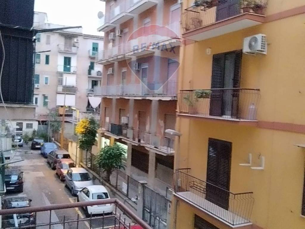 appartamento in vendita a Palermo in zona Zisa