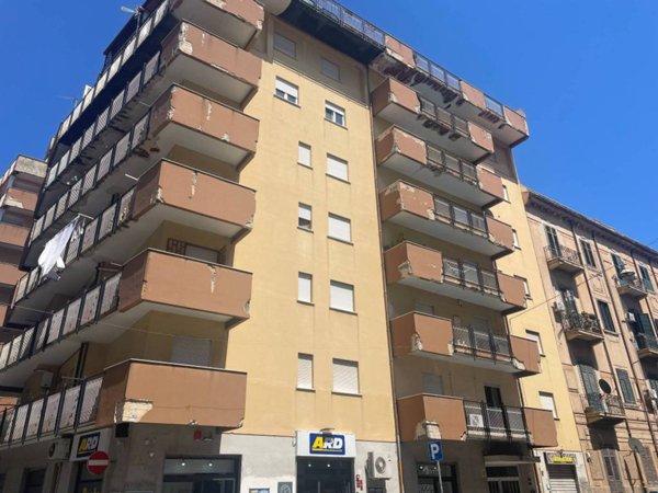 appartamento in vendita a Palermo in zona Oreto
