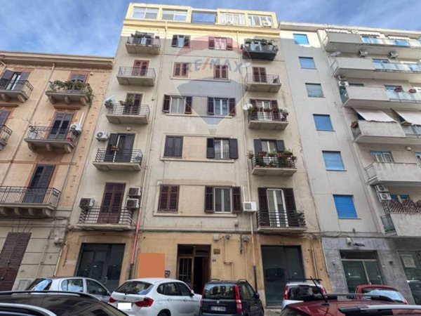 appartamento in vendita a Palermo in zona Libertà