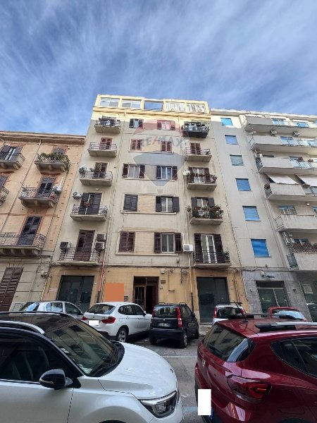 appartamento in vendita a Palermo in zona Politeama