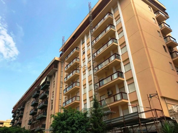 appartamento in vendita a Palermo in zona Malaspina/Palagonia