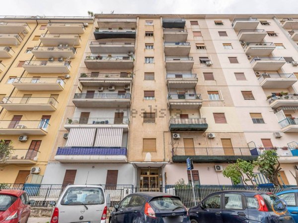 appartamento in vendita a Palermo in zona Oreto