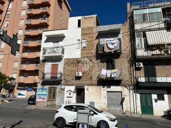 appartamento in vendita a Palermo in zona Oreto