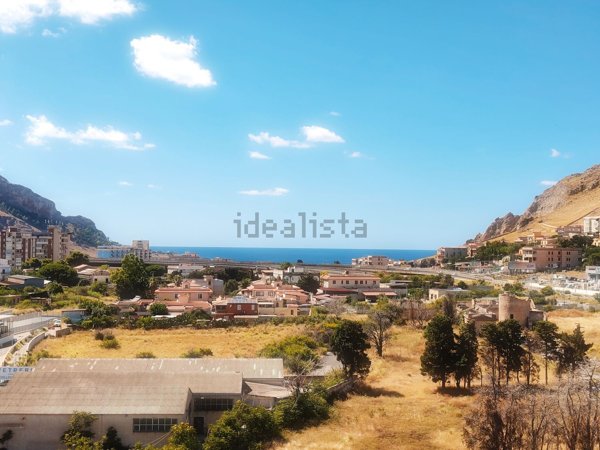 appartamento in vendita a Palermo in zona Partanna