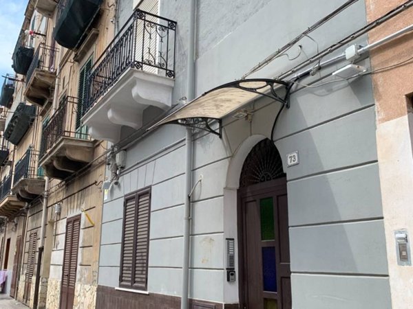appartamento in vendita a Palermo in zona Montegrappa / Santa Rosalia