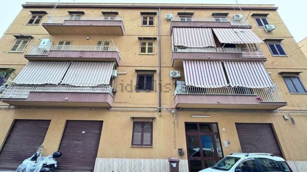 appartamento in vendita a Palermo in zona Malaspina/Palagonia