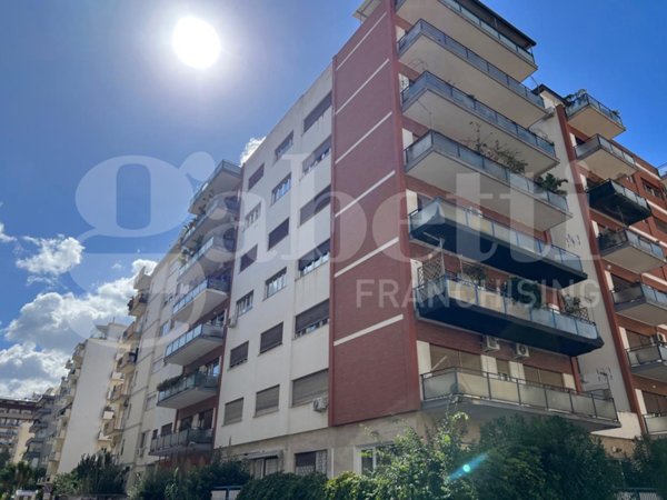 appartamento in vendita a Palermo in zona Libertà