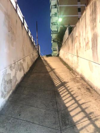 negozio in vendita a Palermo in zona Politeama