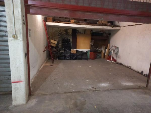 negozio in vendita a Palermo in zona Zisa