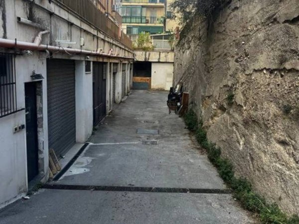 negozio in vendita a Palermo in zona Pallavicino