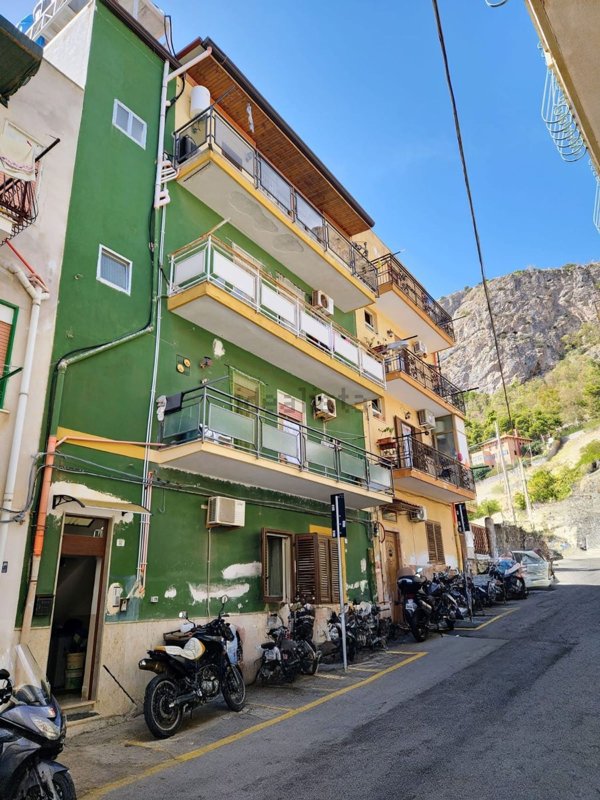 appartamento in vendita a Palermo in zona Arenella/Vergine Maria