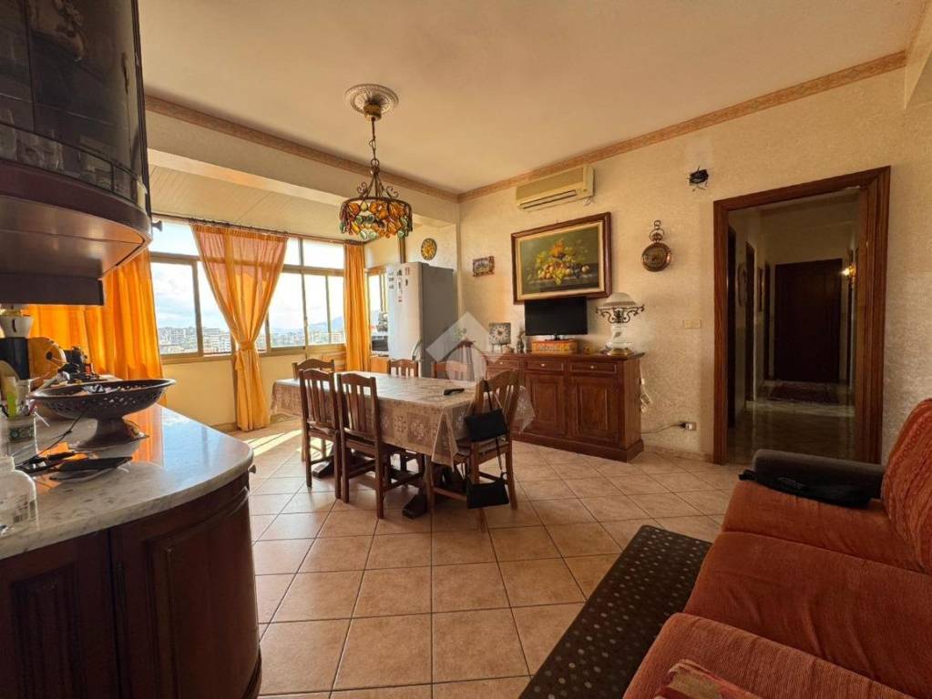 appartamento in vendita a Palermo in zona Altarello