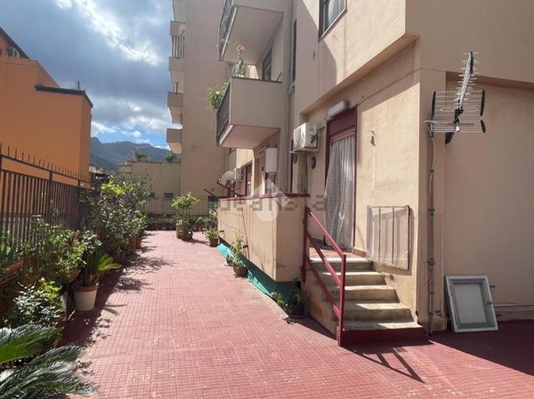 appartamento in vendita a Palermo in zona Settecannoli