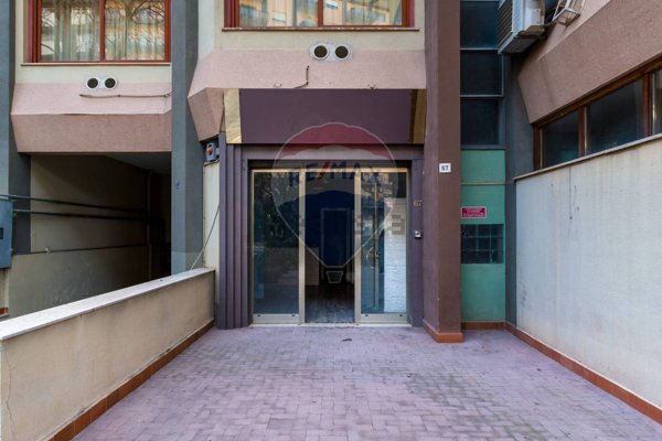 negozio in vendita a Palermo in zona Centro storico