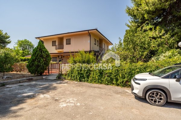 appartamento in vendita a Palermo in zona Mondello