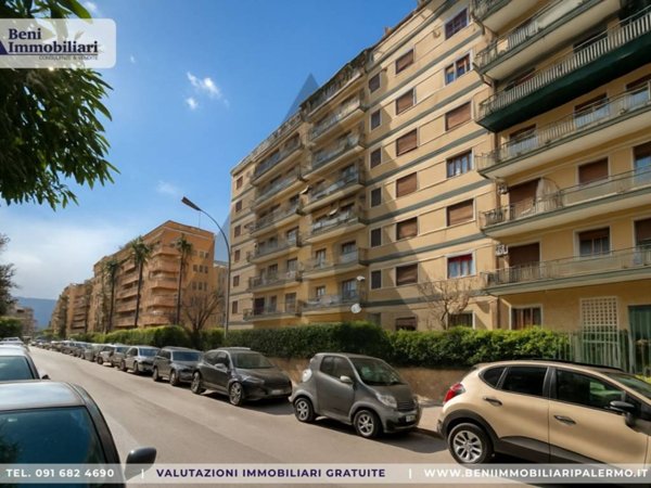 appartamento in vendita a Palermo in zona Libertà
