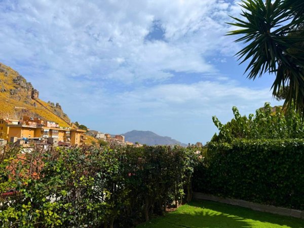 casa indipendente in vendita a Palermo in zona Boccadifalco