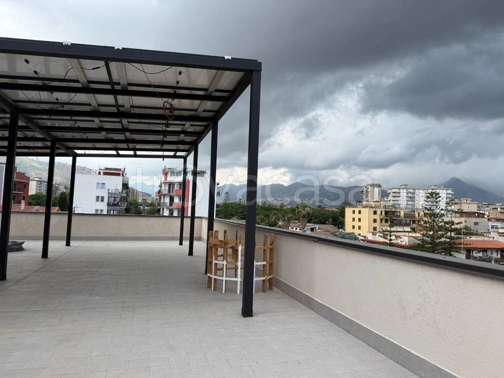 appartamento in vendita a Palermo in zona Chiavelli