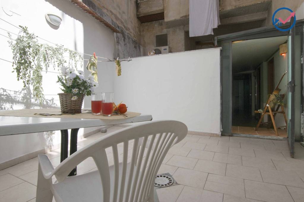 appartamento in vendita a Palermo in zona Zisa