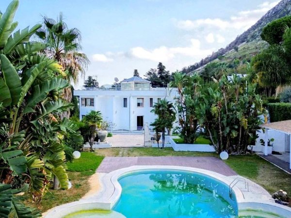 casa indipendente in vendita a Palermo in zona Pallavicino