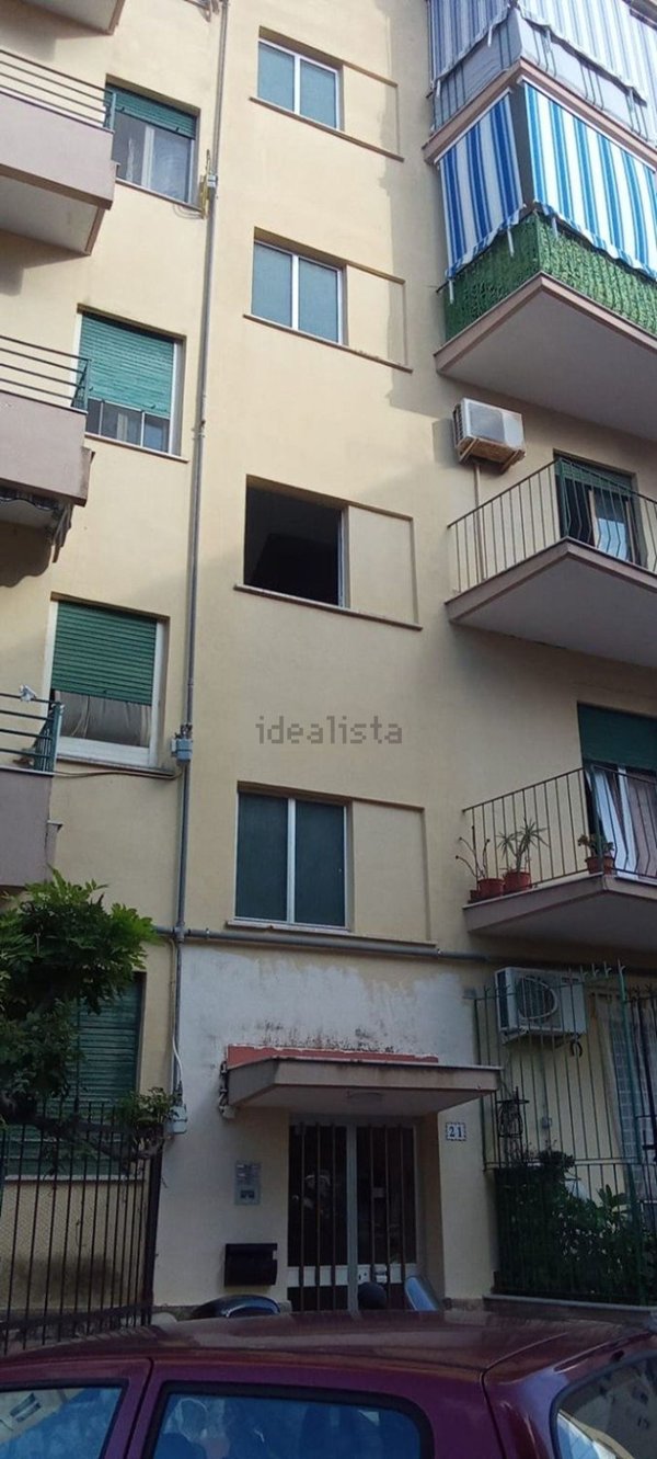 appartamento in vendita a Palermo in zona Montegrappa / Santa Rosalia