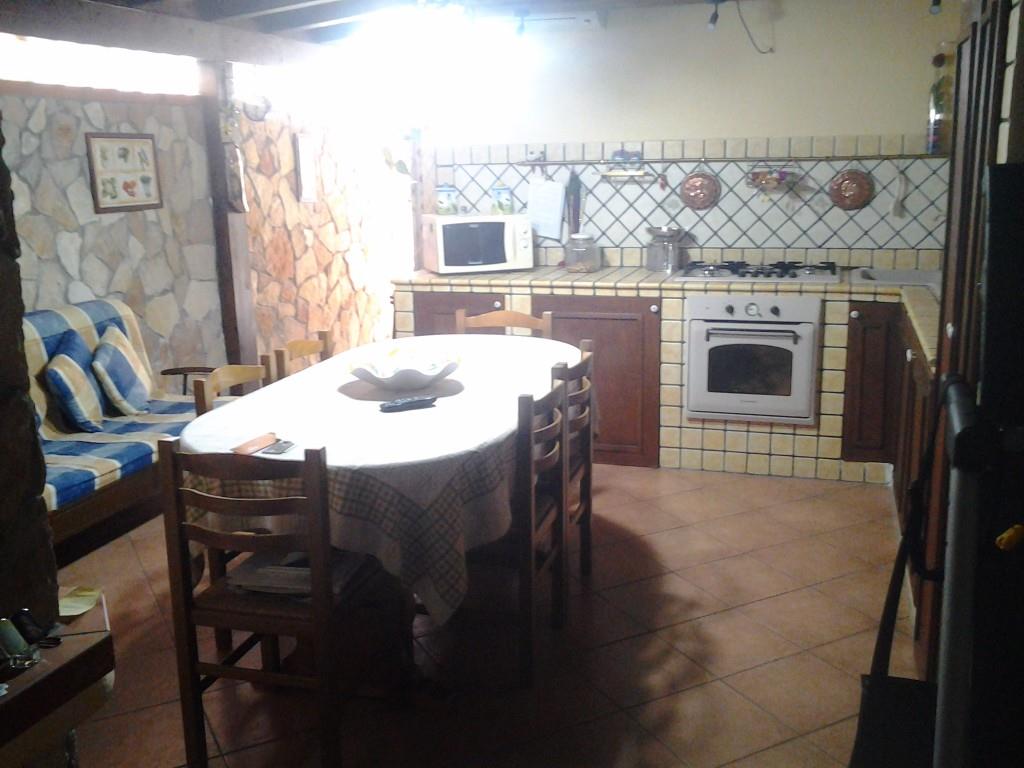 appartamento in vendita a Palermo in zona Zisa