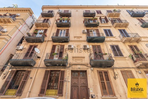appartamento in vendita a Palermo in zona Politeama